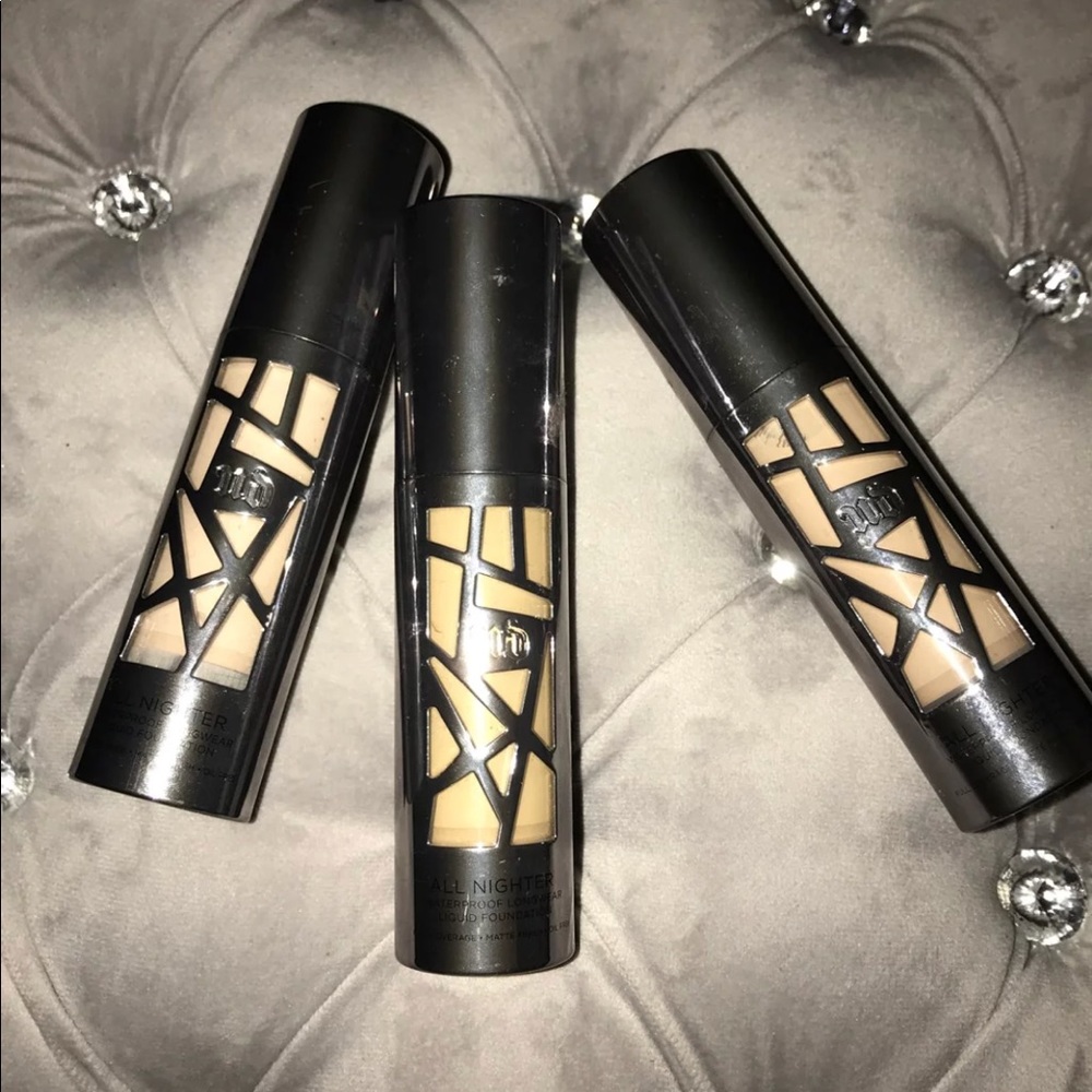 Urban Decay All Nighter Foundation✨